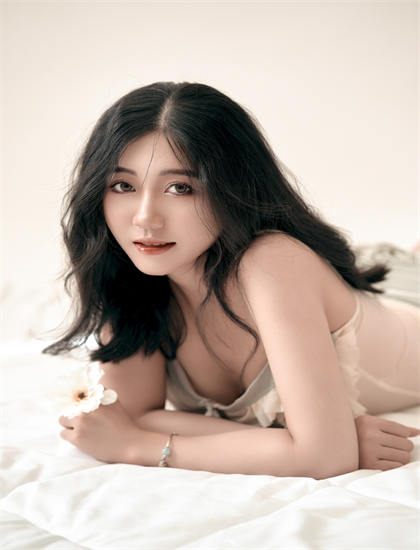 影视评论：日与夜的艺术价值与娱乐性平衡